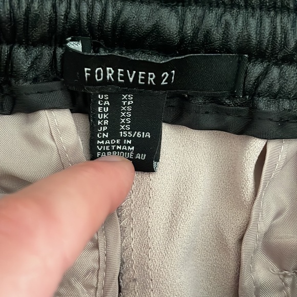 Dress pants - Picture 6 of 7